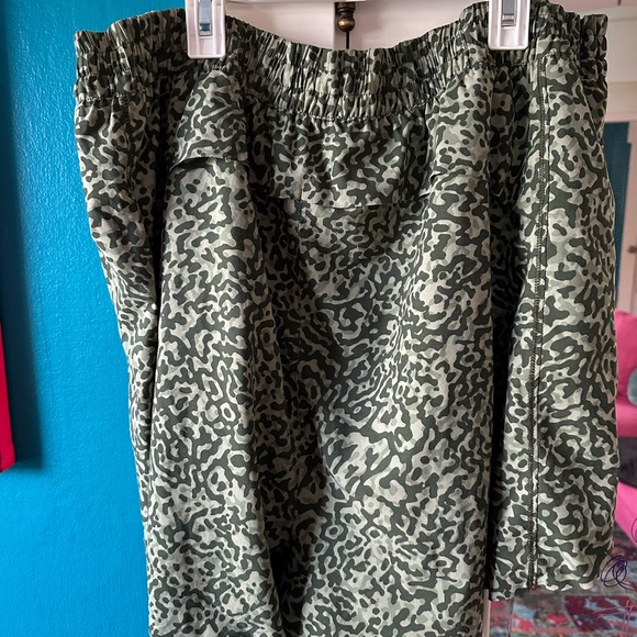 7 item Athleta bundle EUC. Size 2x - Picture 4 of 16